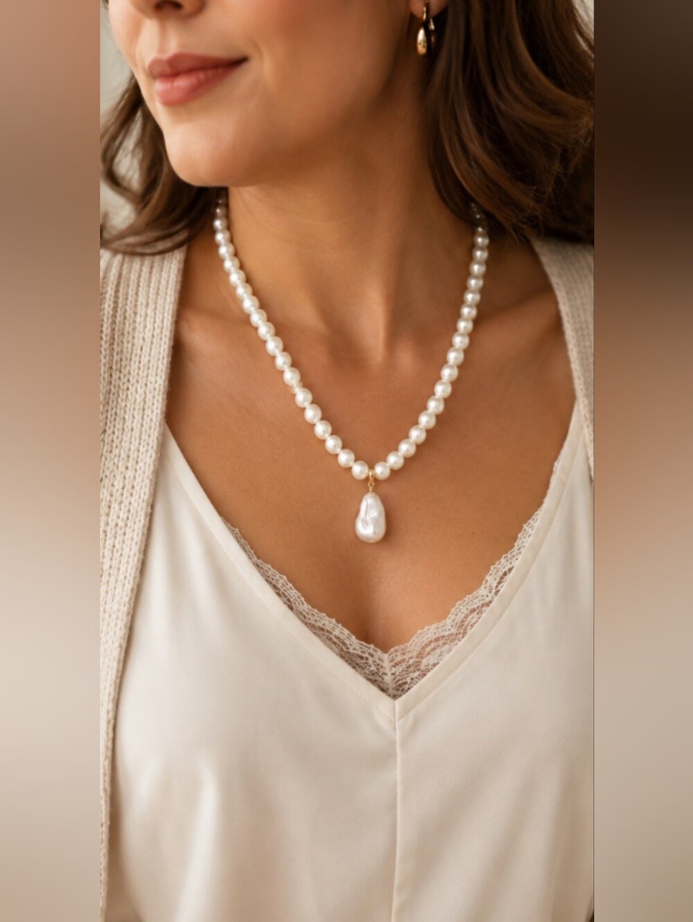 26" Glass Pearl Necklace Removable Baroque Pearl Pendant Gold Tone Lobster Clasp